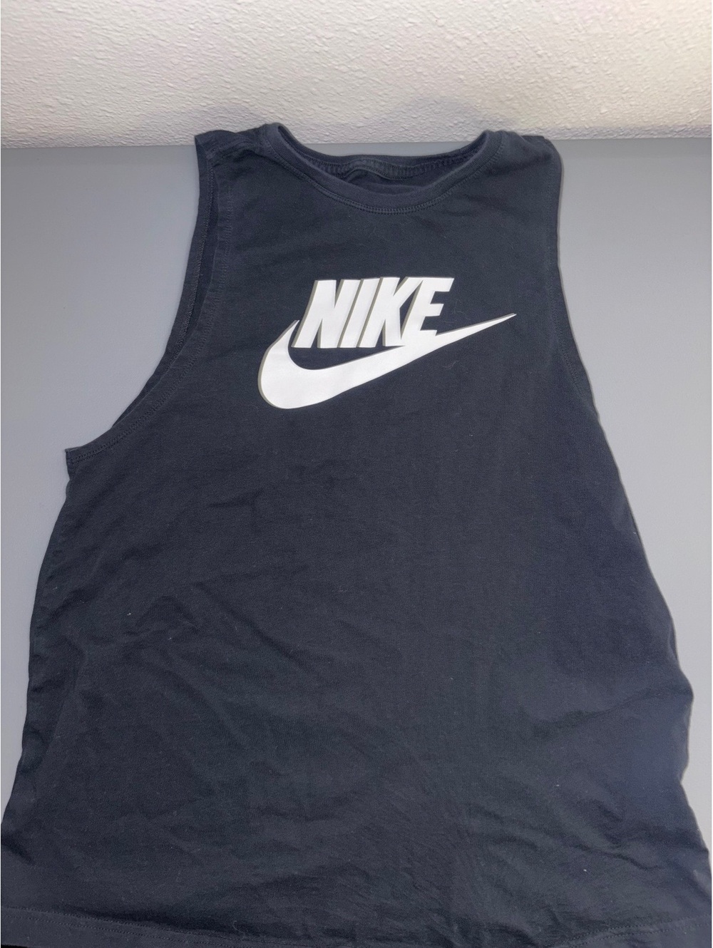Nike Men’s Large Black Swoosh Logo Sleeveless Muscle Tank Top